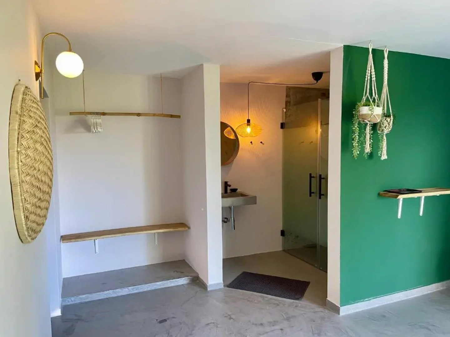 Catalina Tropical Lodge