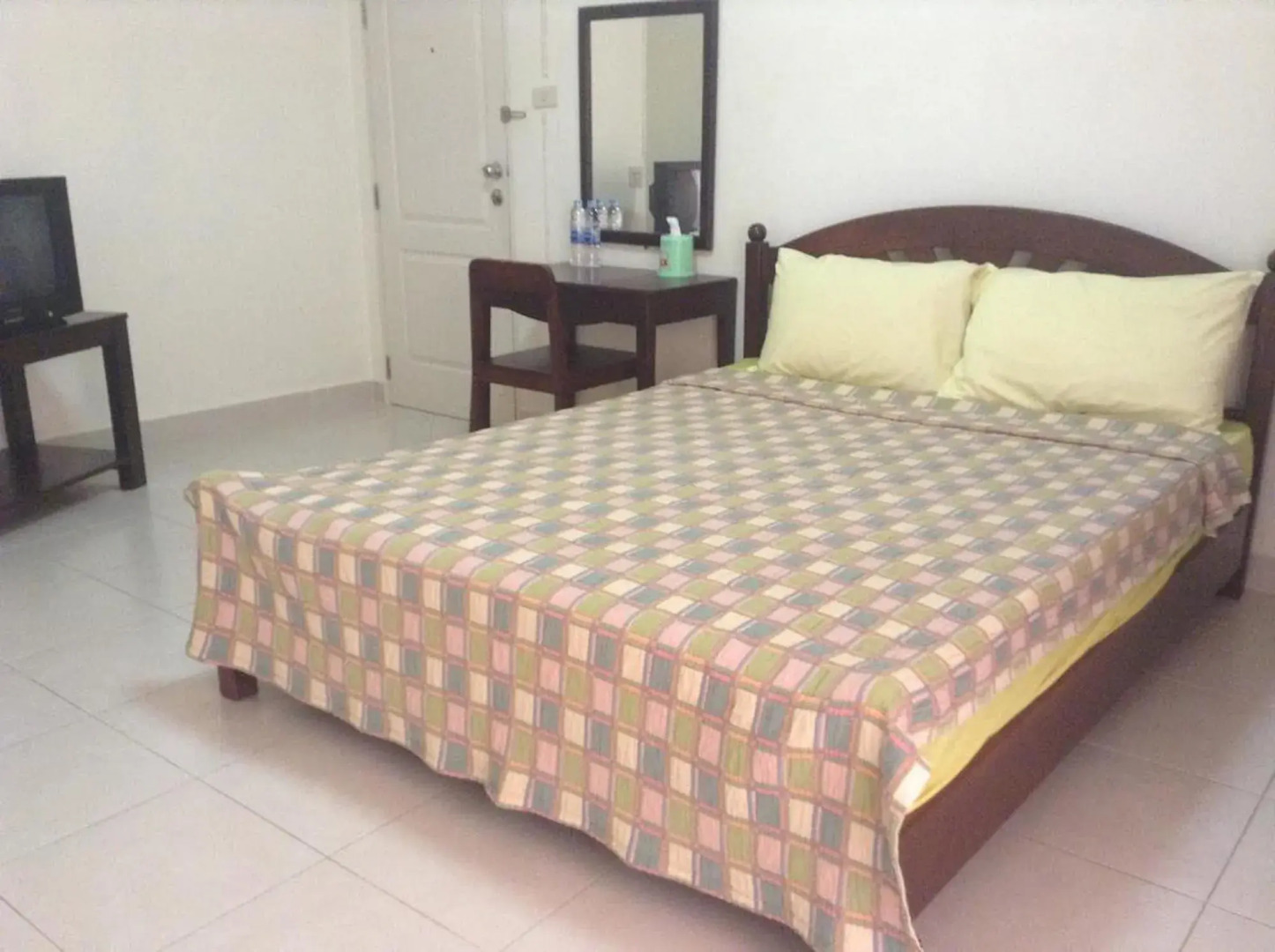 The Crystal Apartment