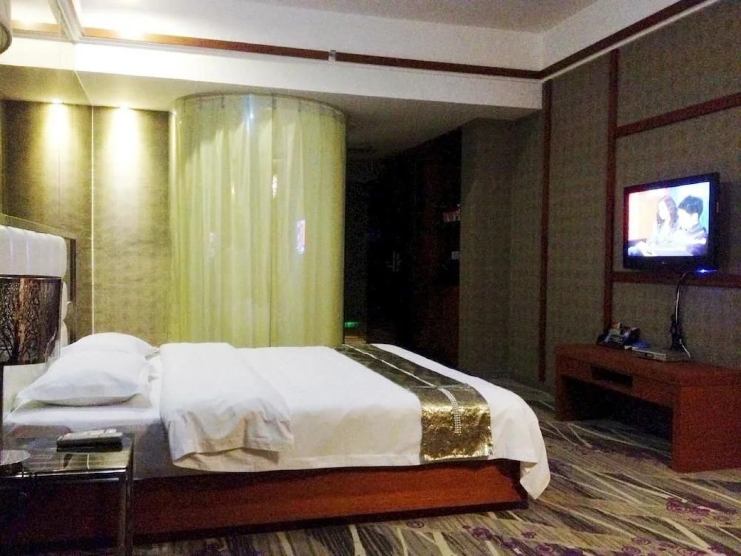Qinzhou Yeste Hotel