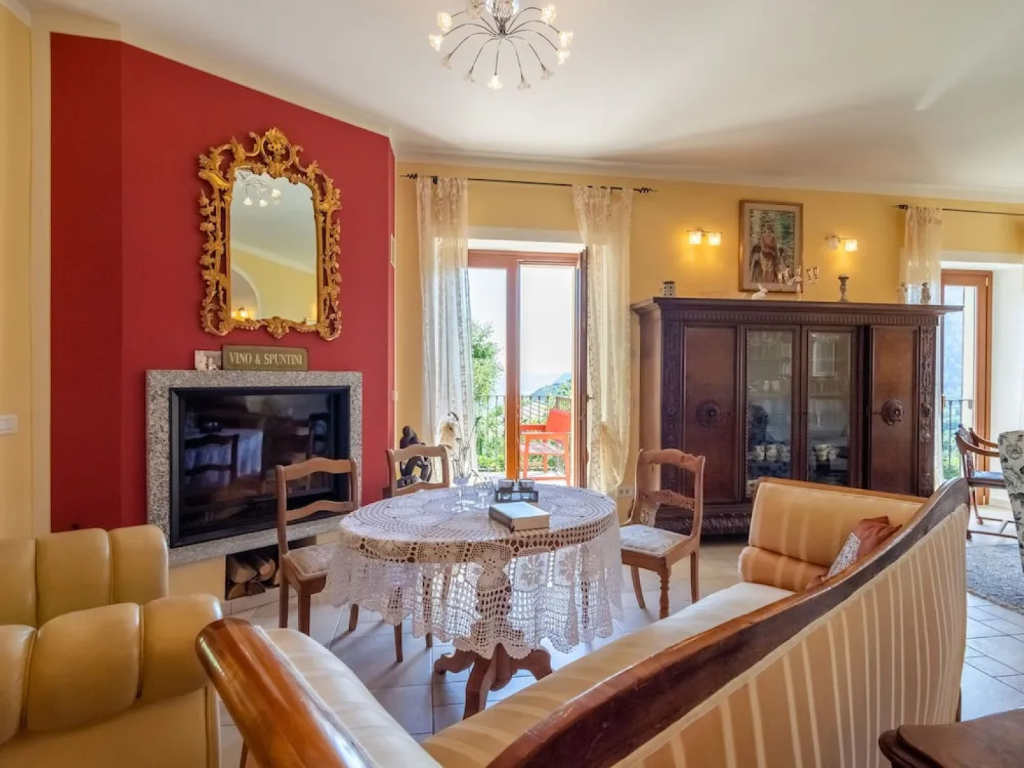 Villa With Private Pool and View of the Lake