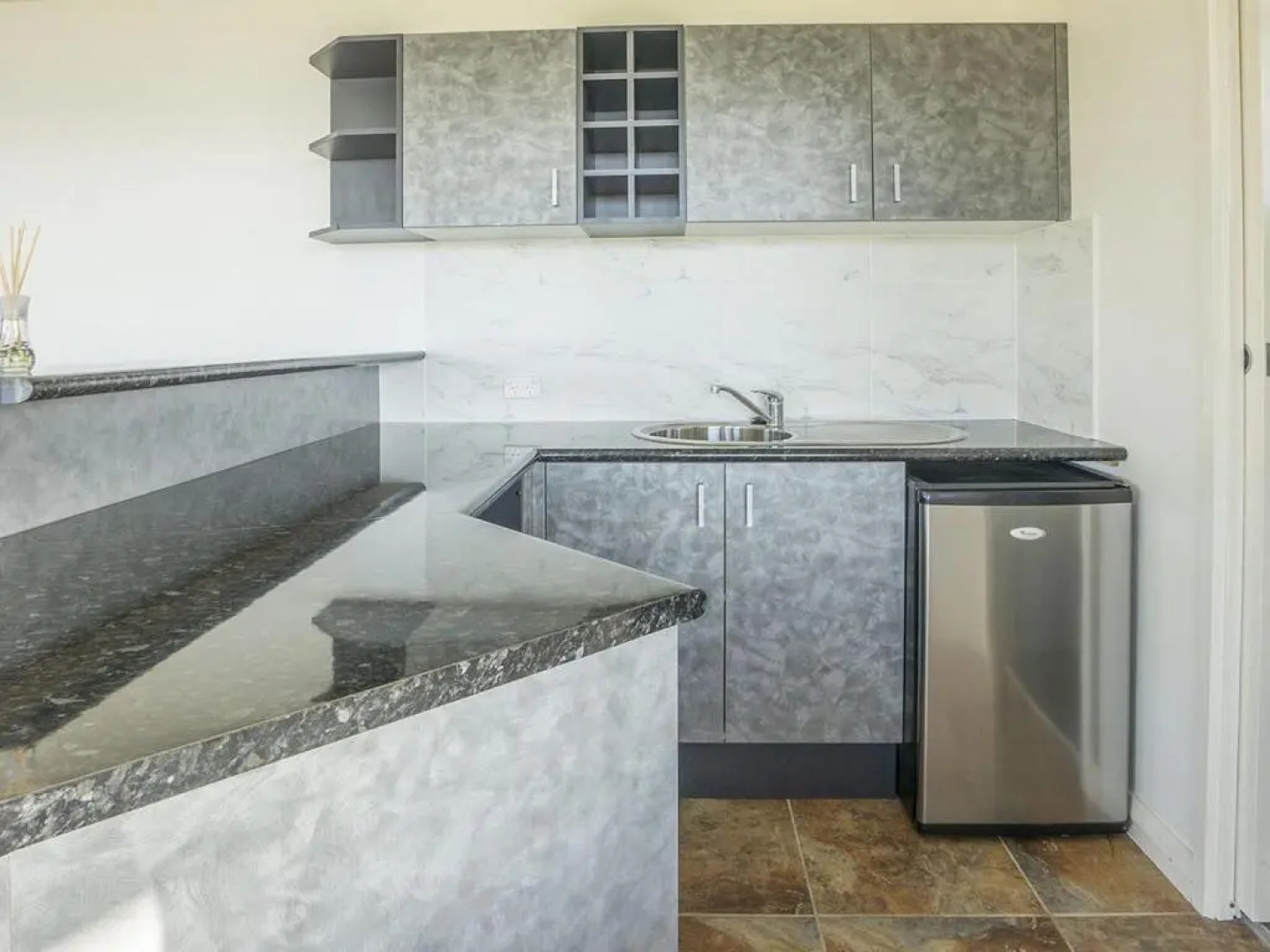 Wooroonga Crescent 4