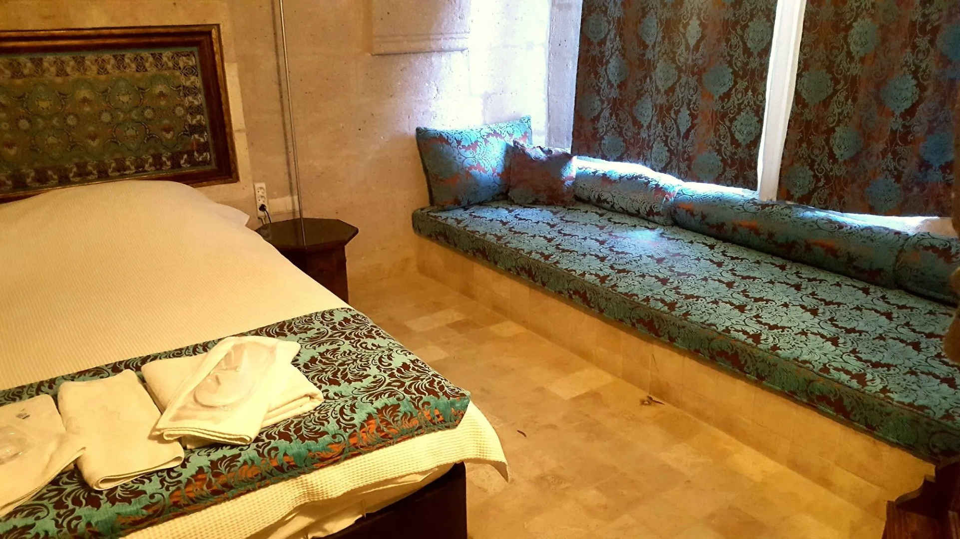 Monte Cappa Cave House