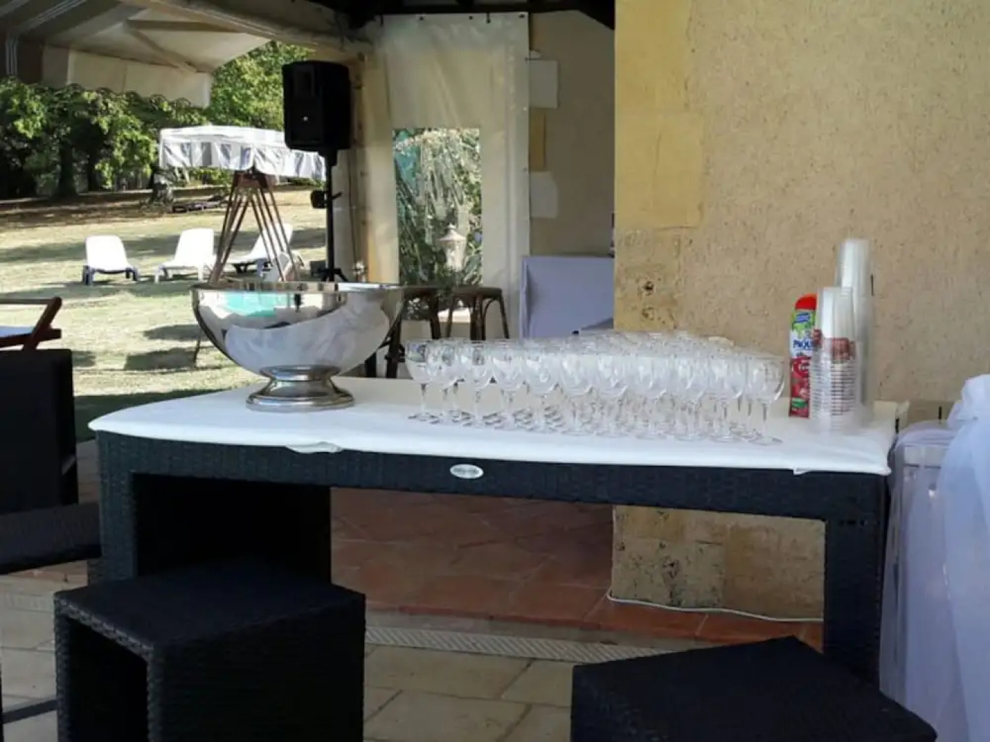 Lavish Villa on an Exclusive Estate in Liorac-sur-louyre With Pool