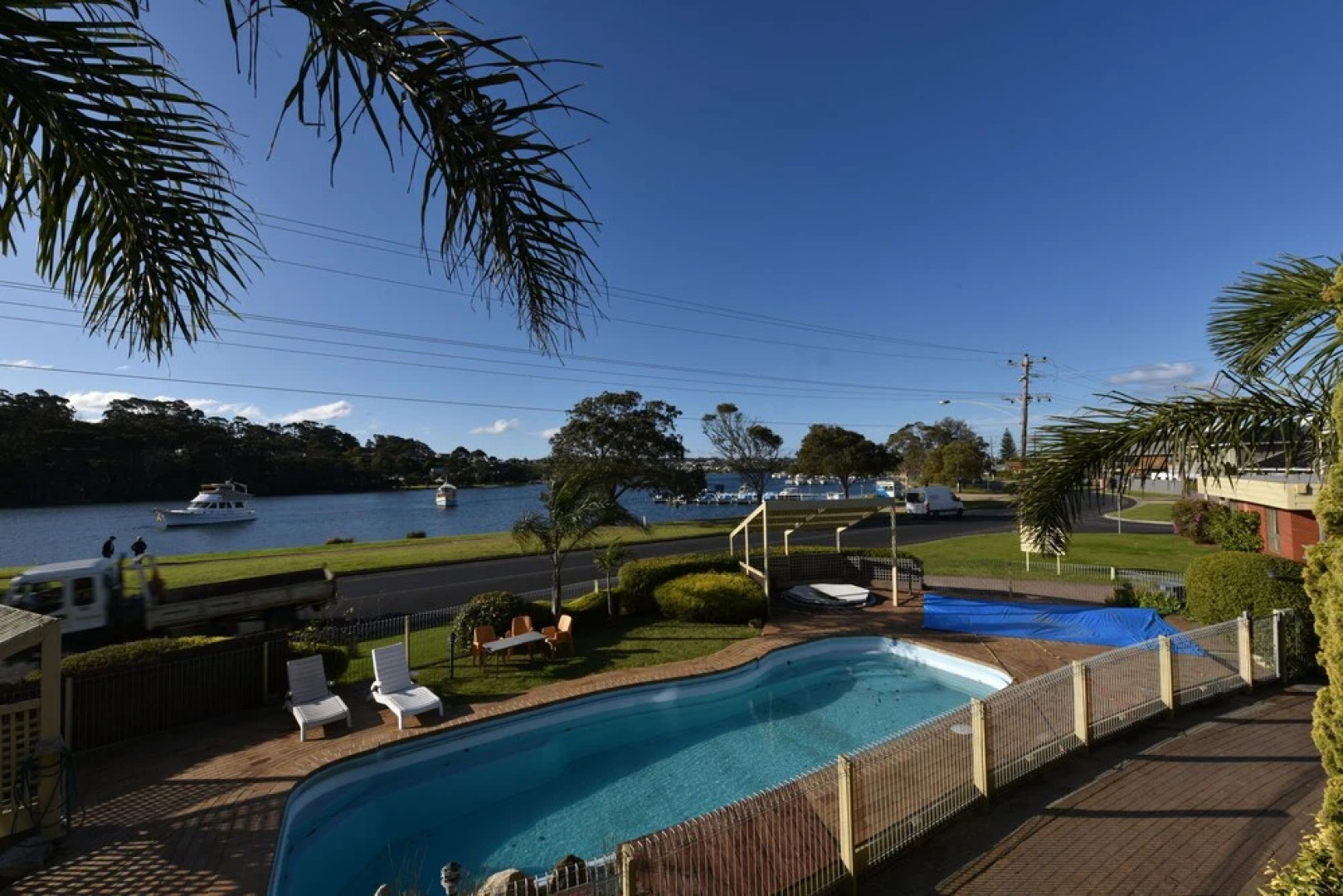 Emmanuel Holiday Apartments