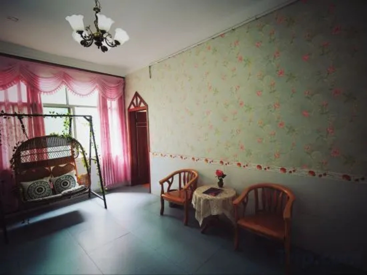 Yiju Mansion Zuanshanbao Branch