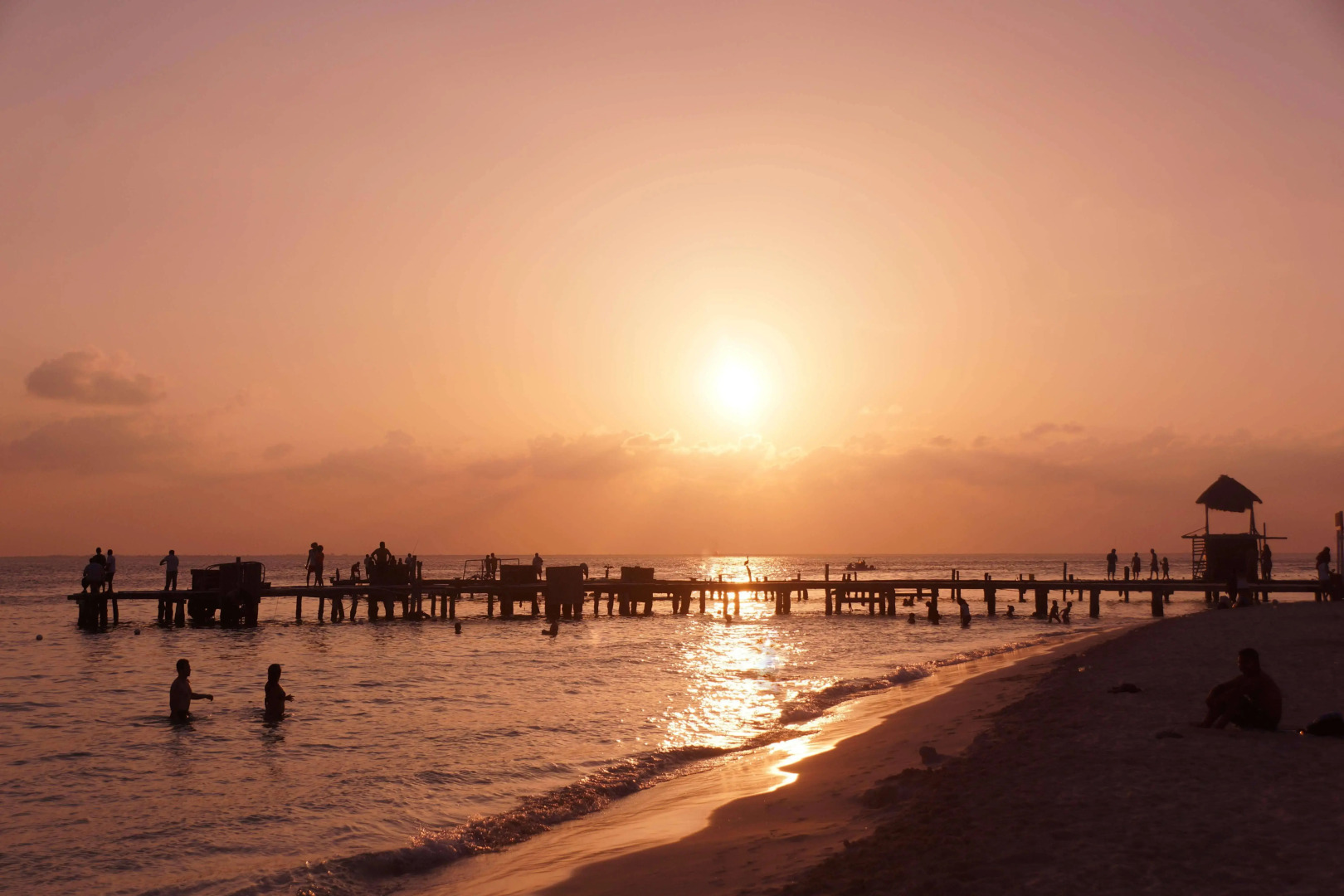 Chac Chi Hotel and Suites