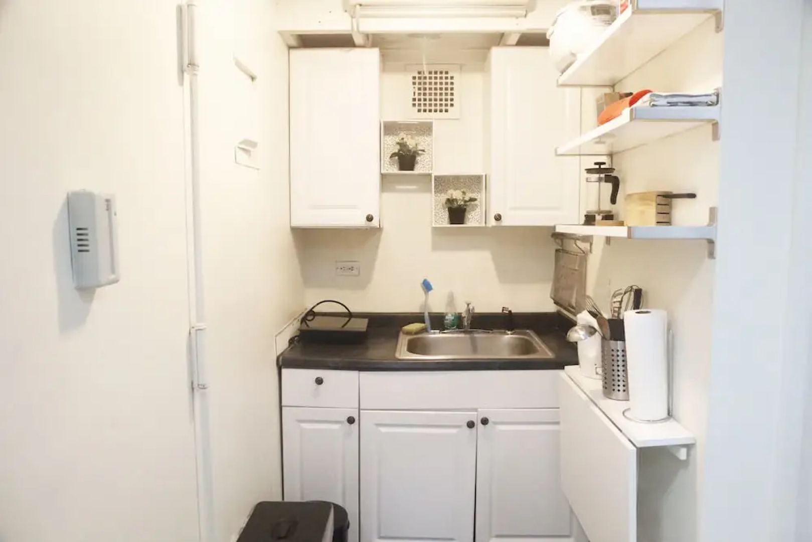 Bryant Park Studio Apartment next to Times Square