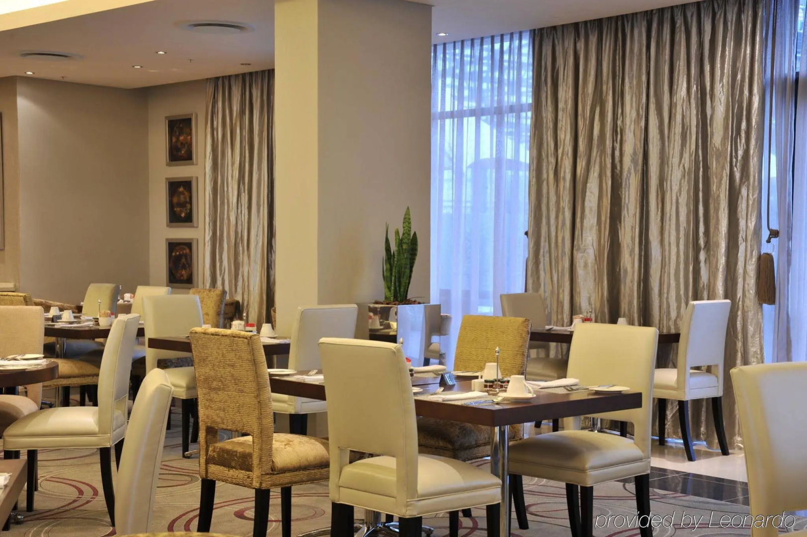 Holiday Inn Johannesburg - Rosebank by IHG