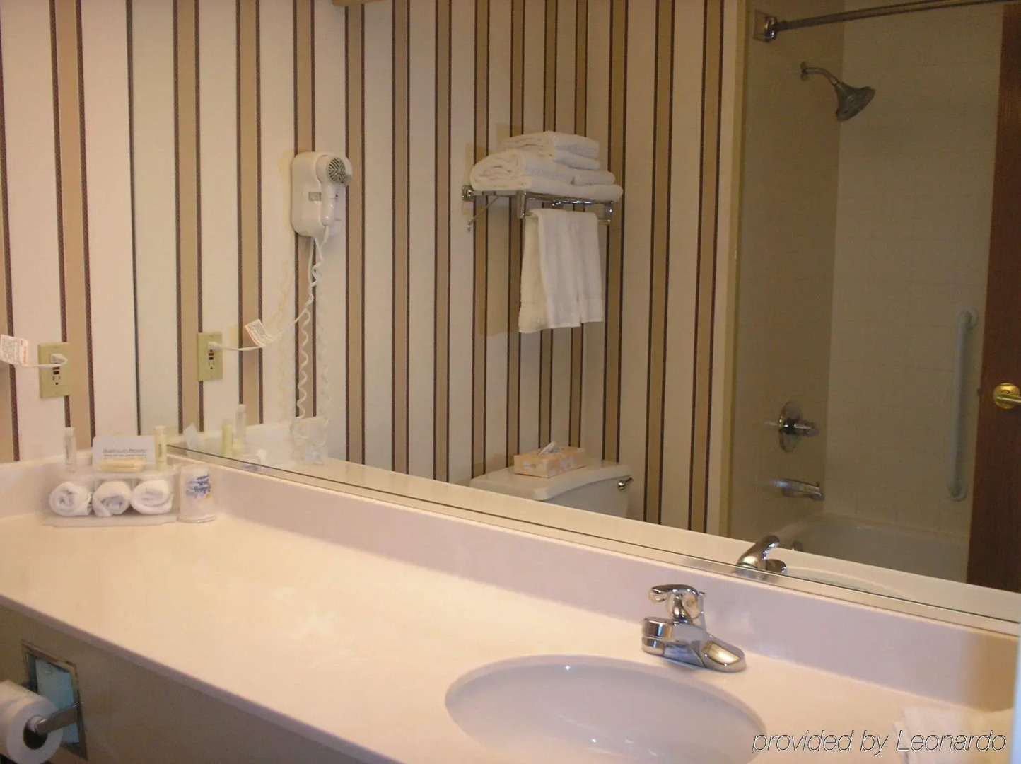 Country Inn & Suites by Radisson, Mishawaka, IN