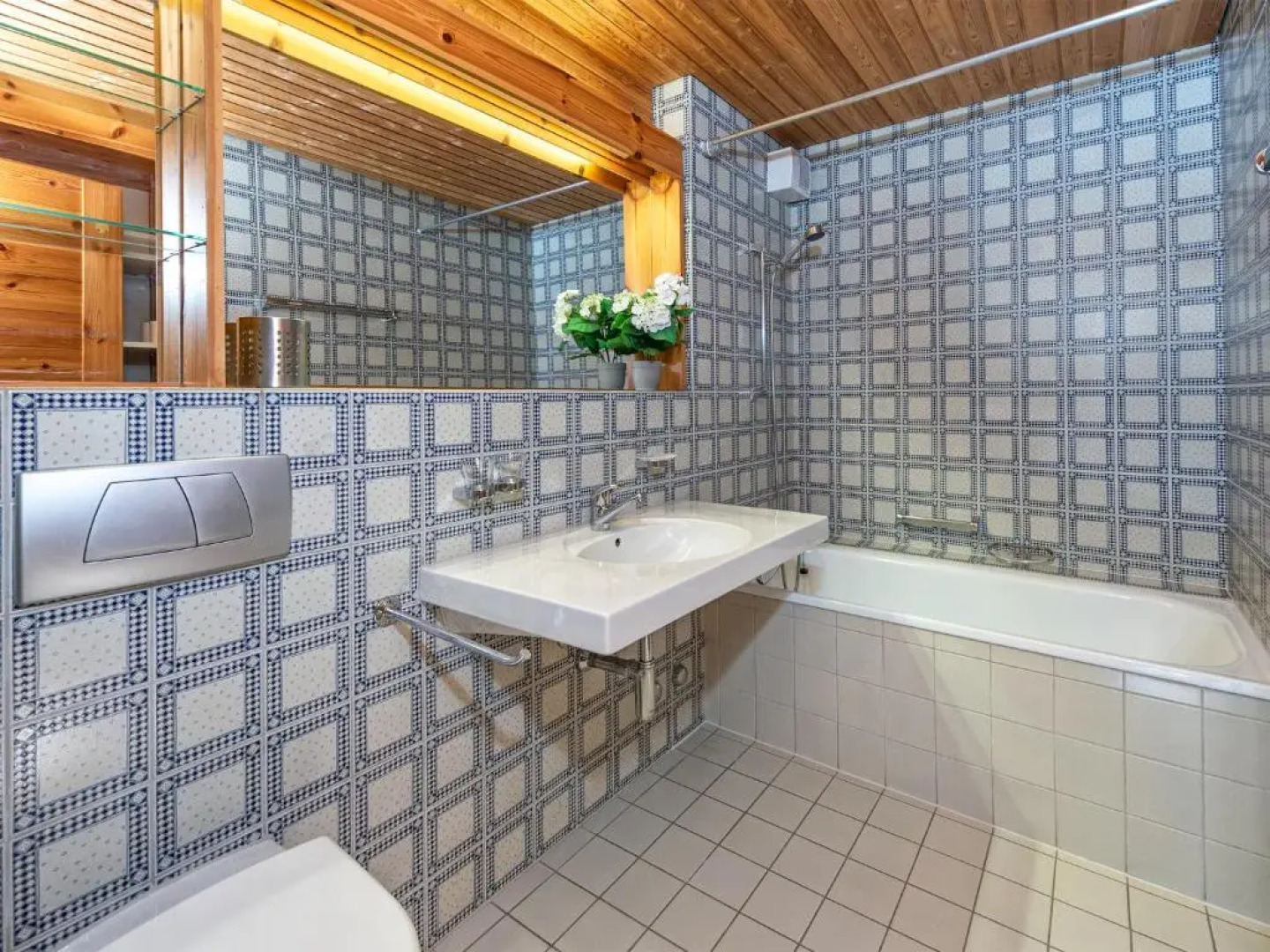 Schweizerhof Ferienwohnungen Lenzerheide 4