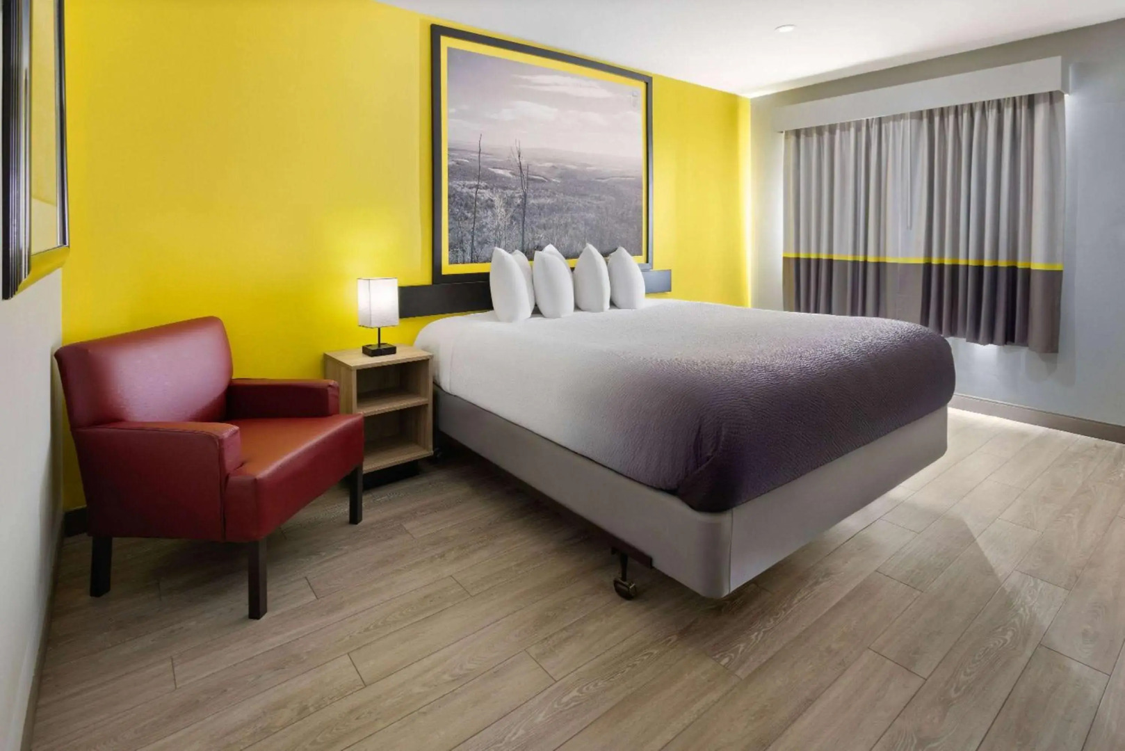 Super 8 by Wyndham Hazleton