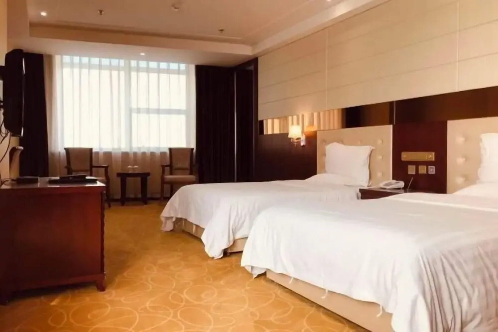 Xining Xibai Hotel