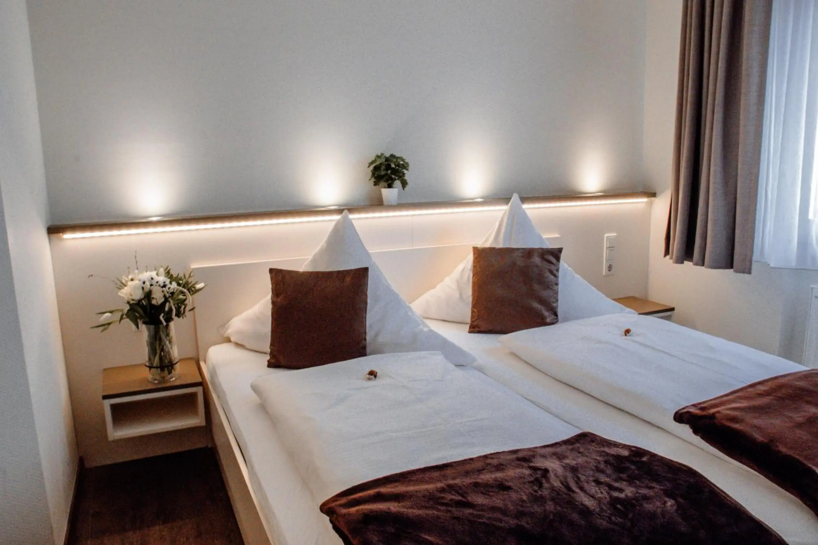 Central Hotel Garni