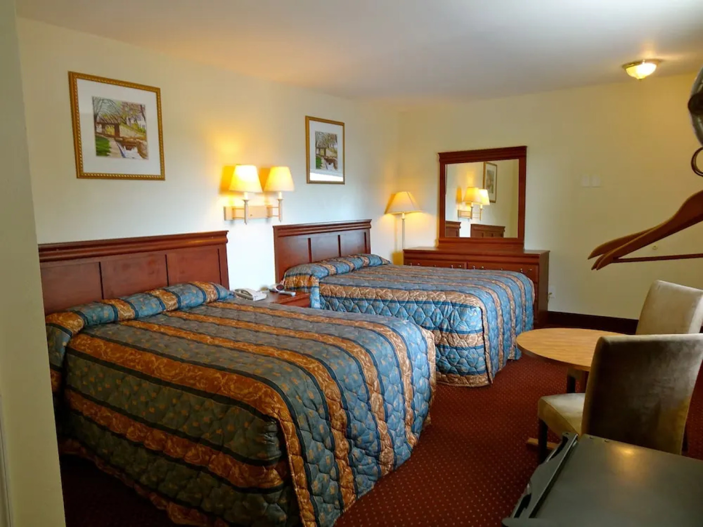 Whispering Pines by Hotel O Whitestone VA