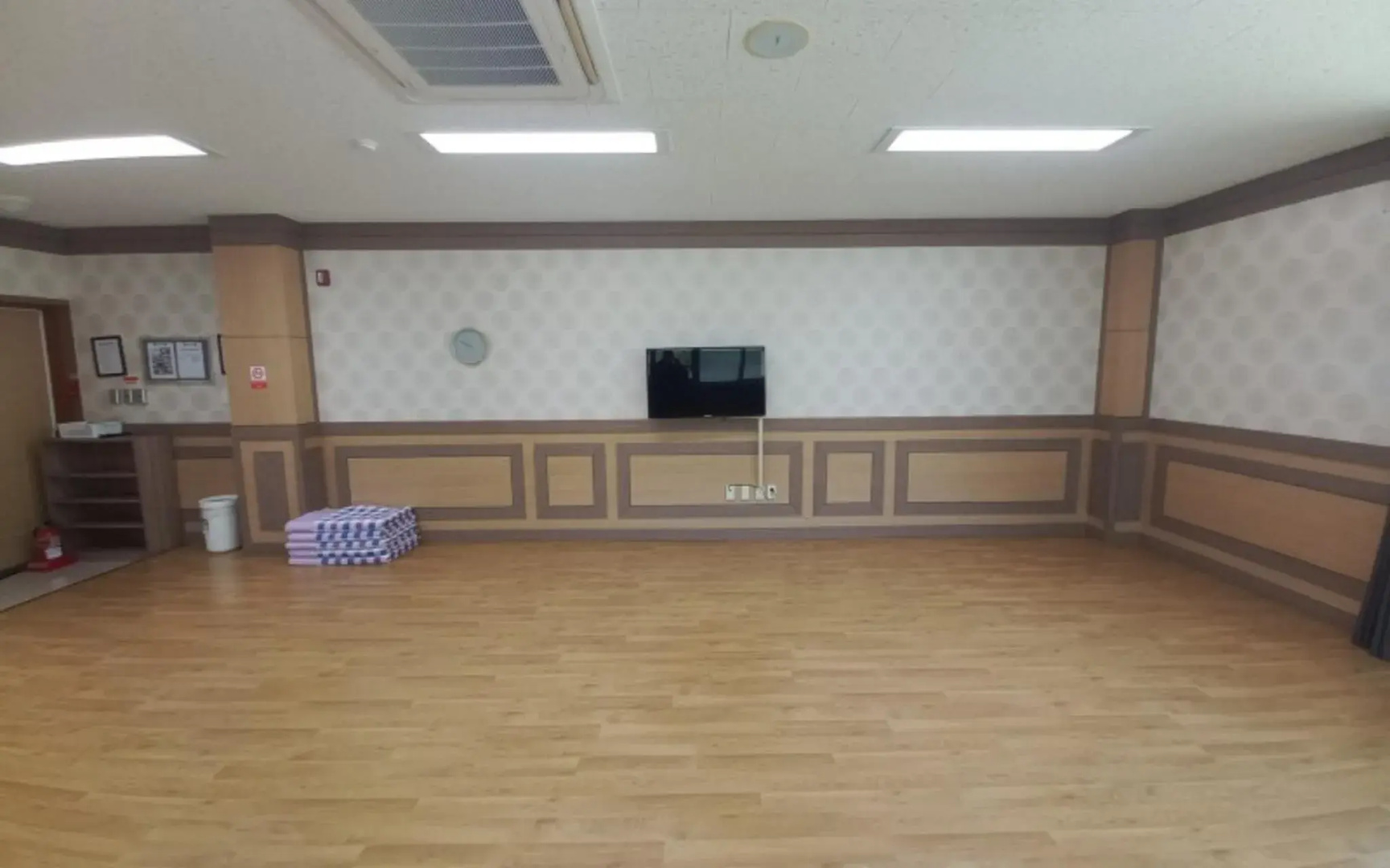 Danyang Three Nests Stay Pension
