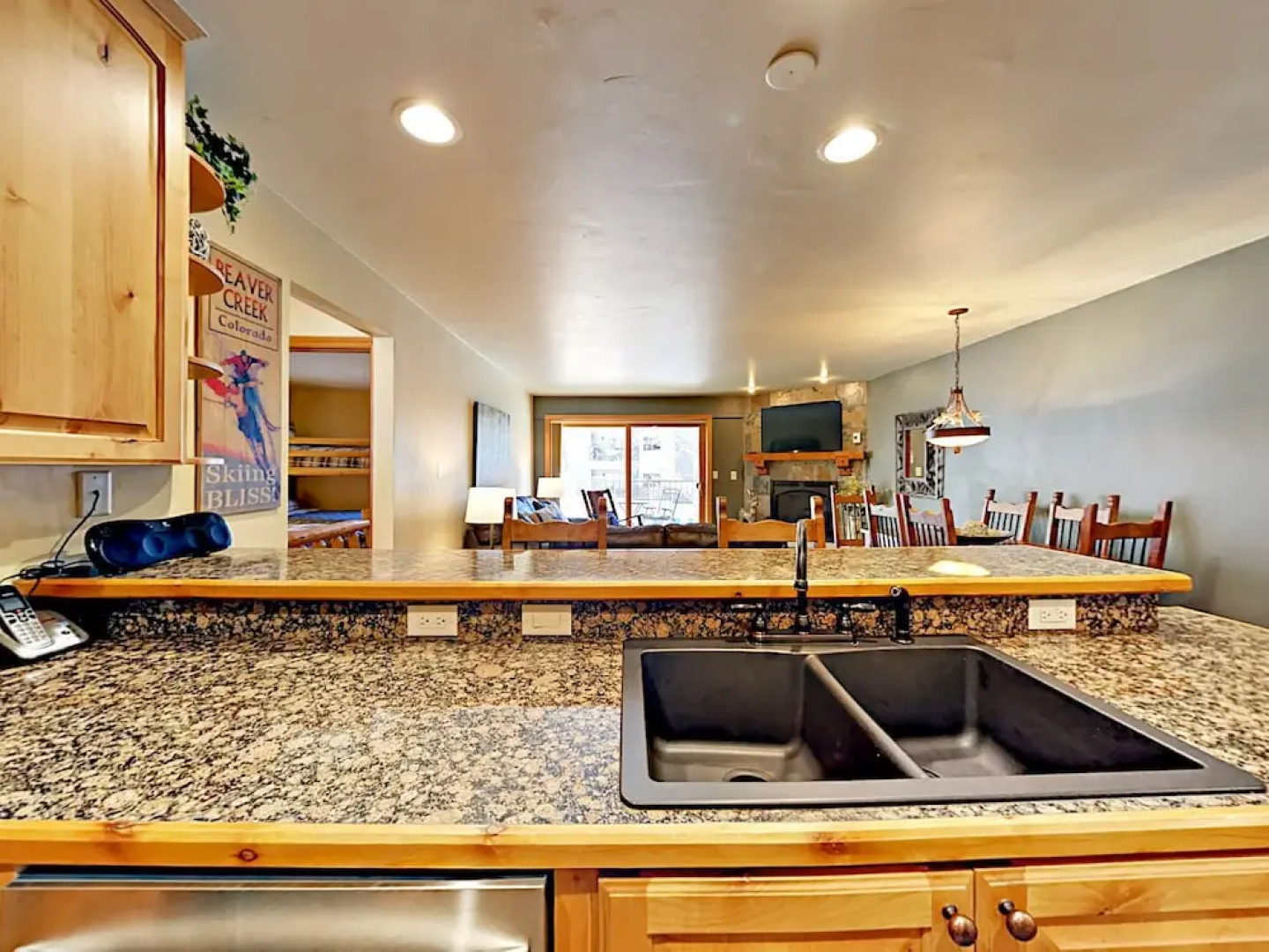 2BR w/ Hot Tub, Pool & Free Shuttle