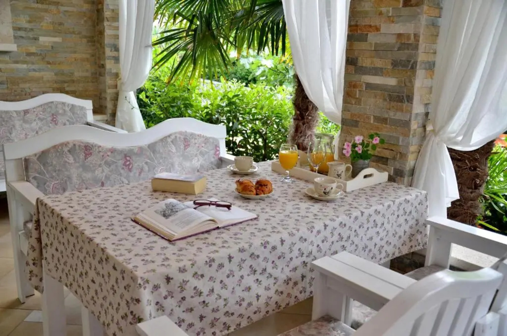 Villa Amalia Apartments