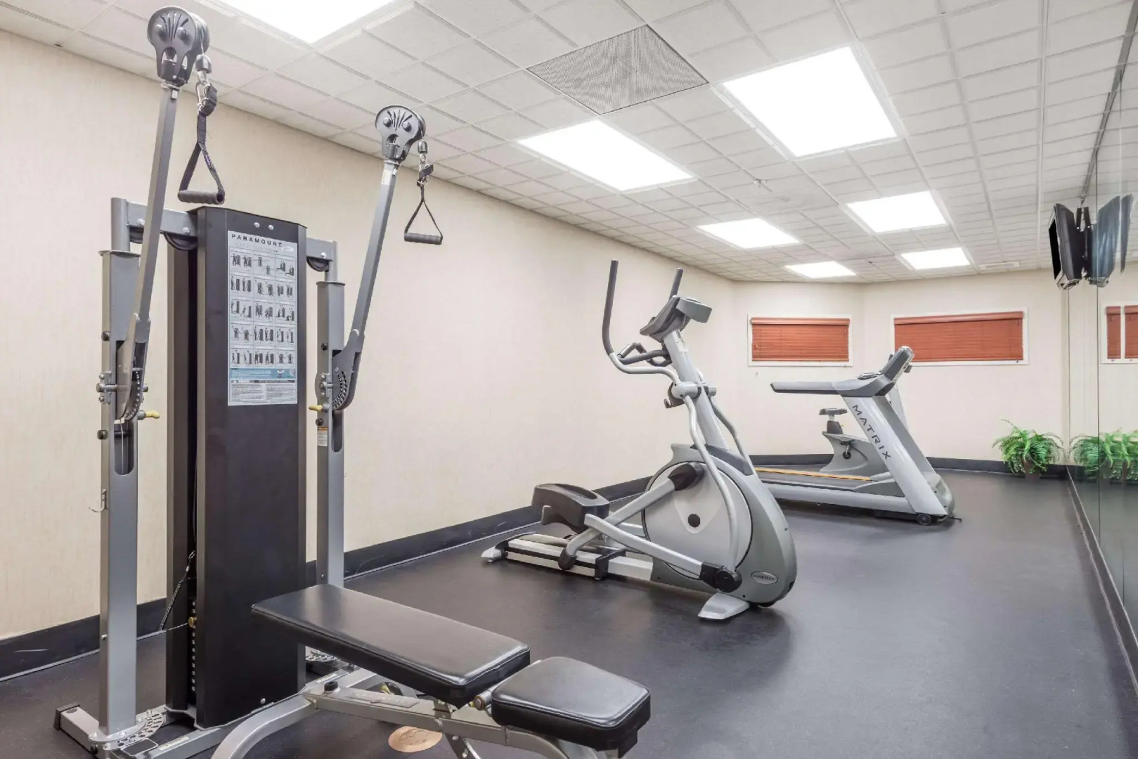 Wingate by Wyndham St. Charles