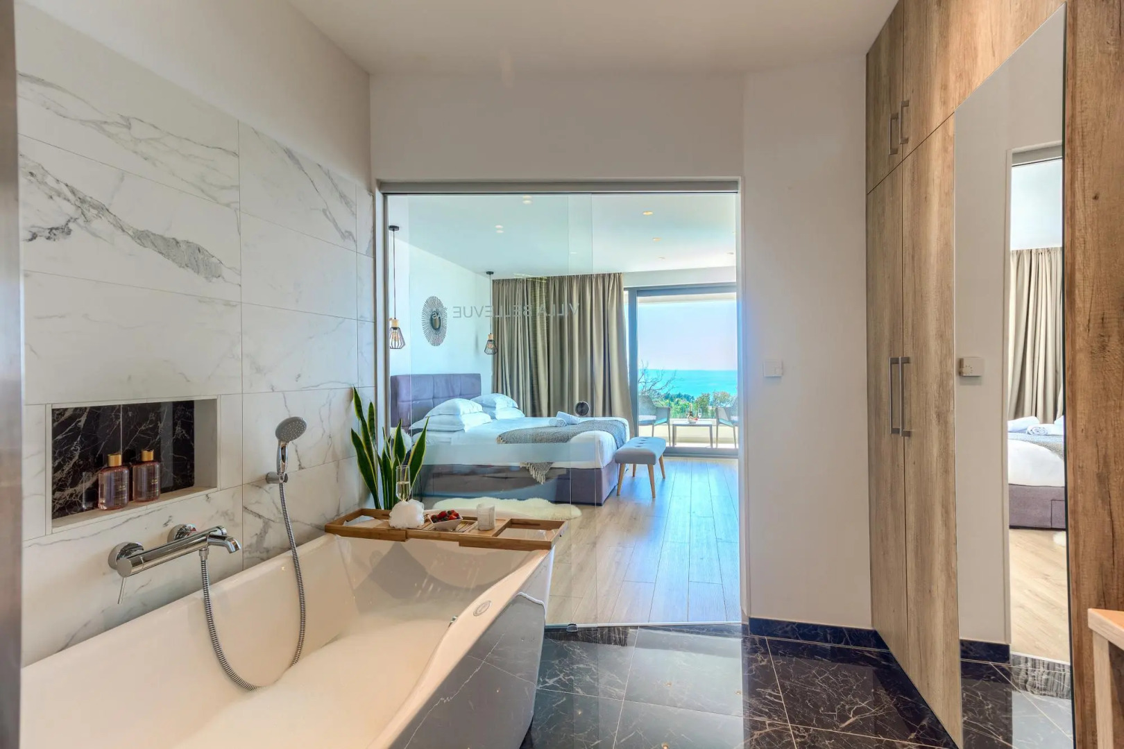 Bellevue in Bast, Baška Voda