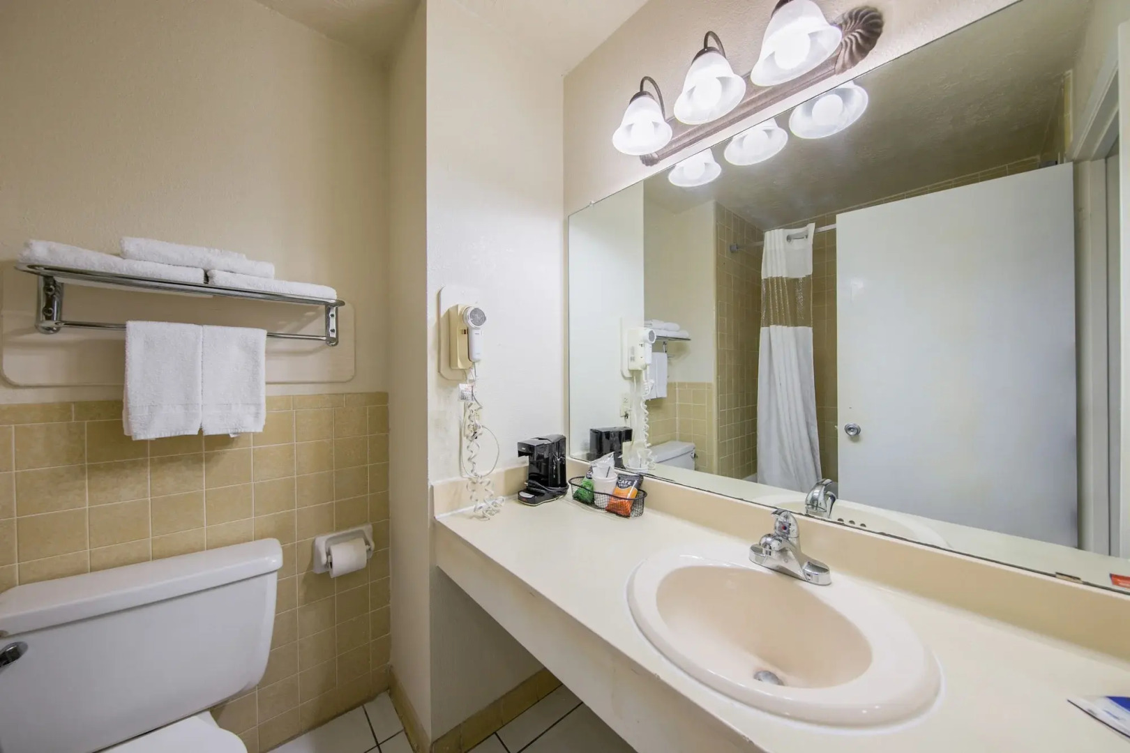 Americas Best Value Inn & Suites Brenham