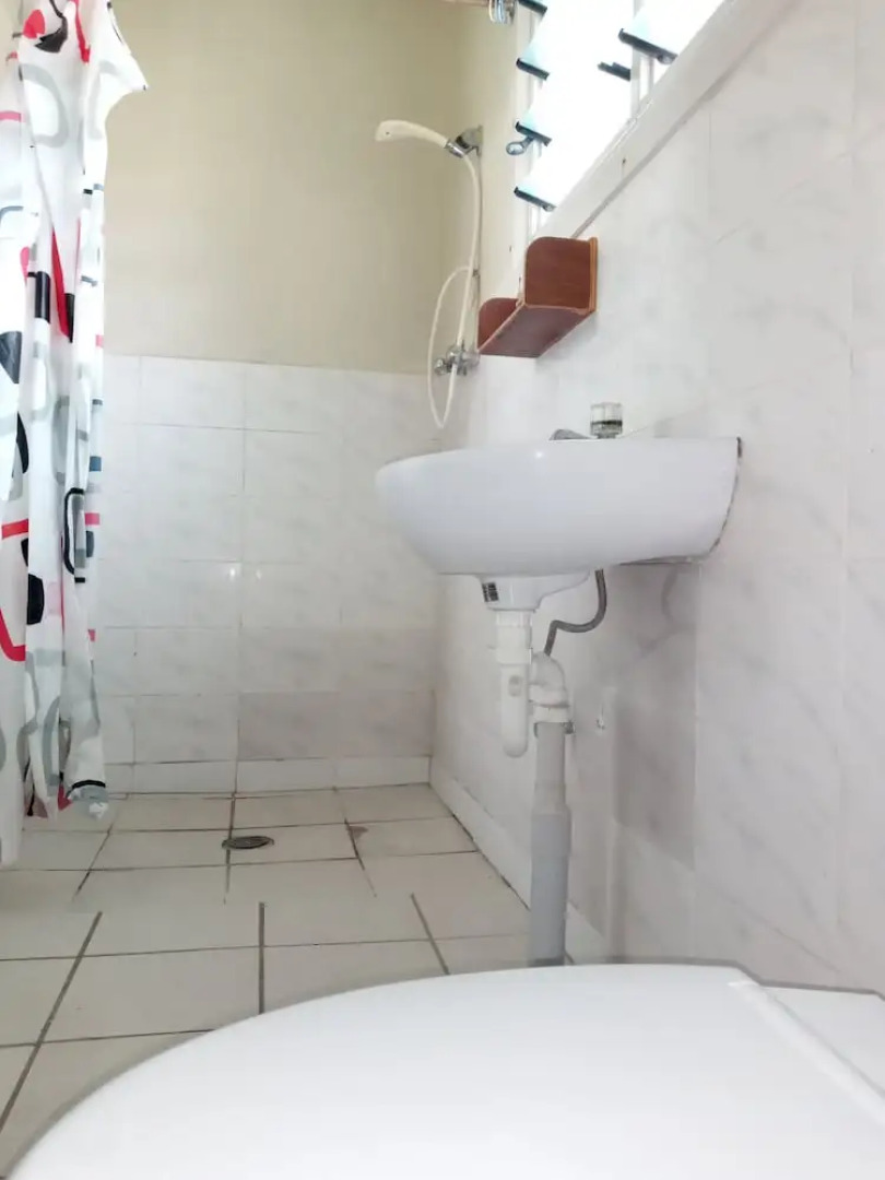 Tropicana Motel & Backpackers