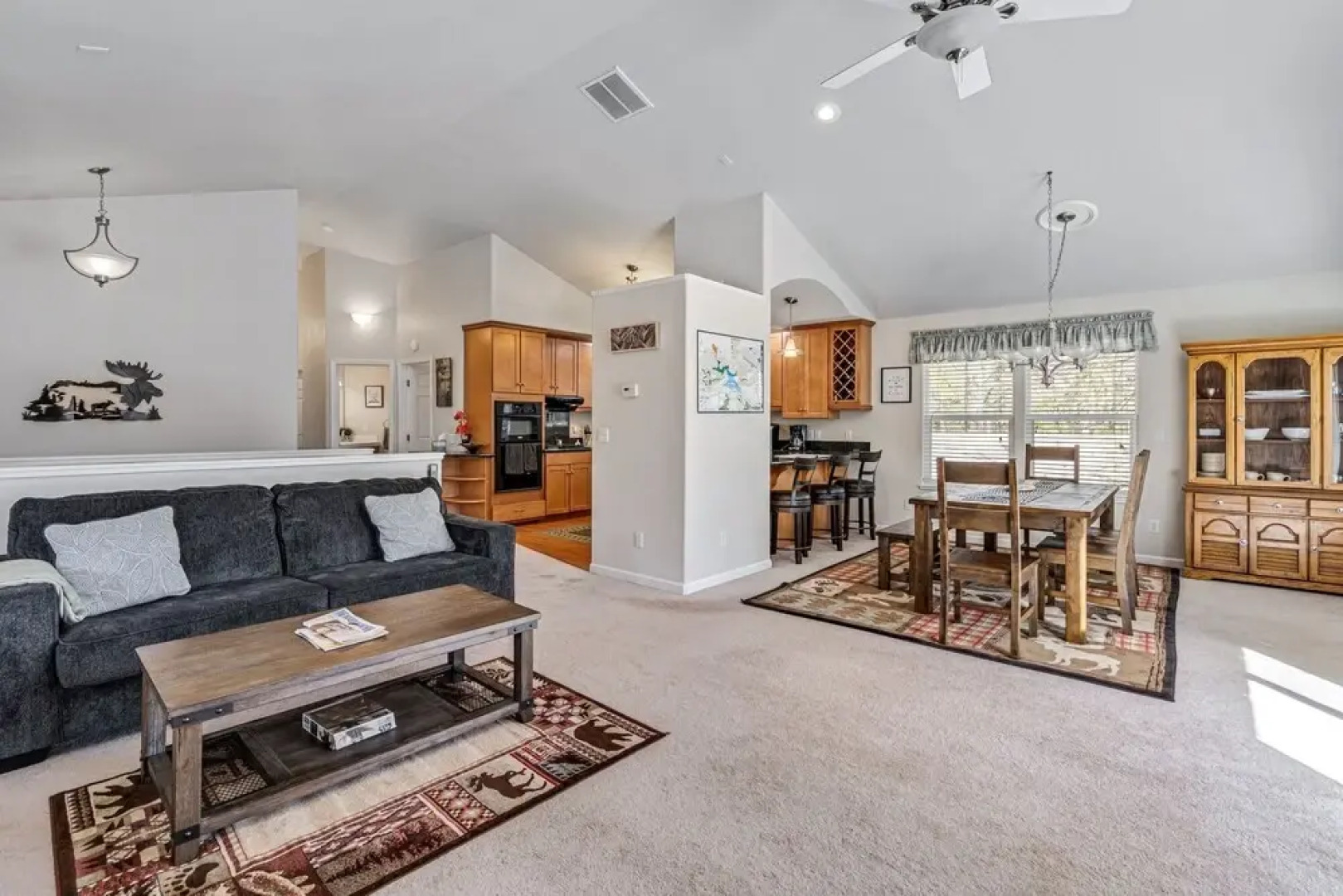 Cloudside - 2-Level Home Near Marina Beach by Yosemite Region Resorts