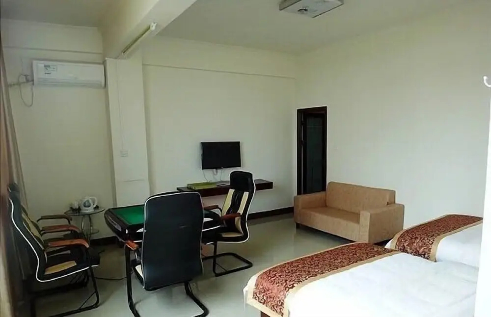 Ronghui Buinsess Hotel