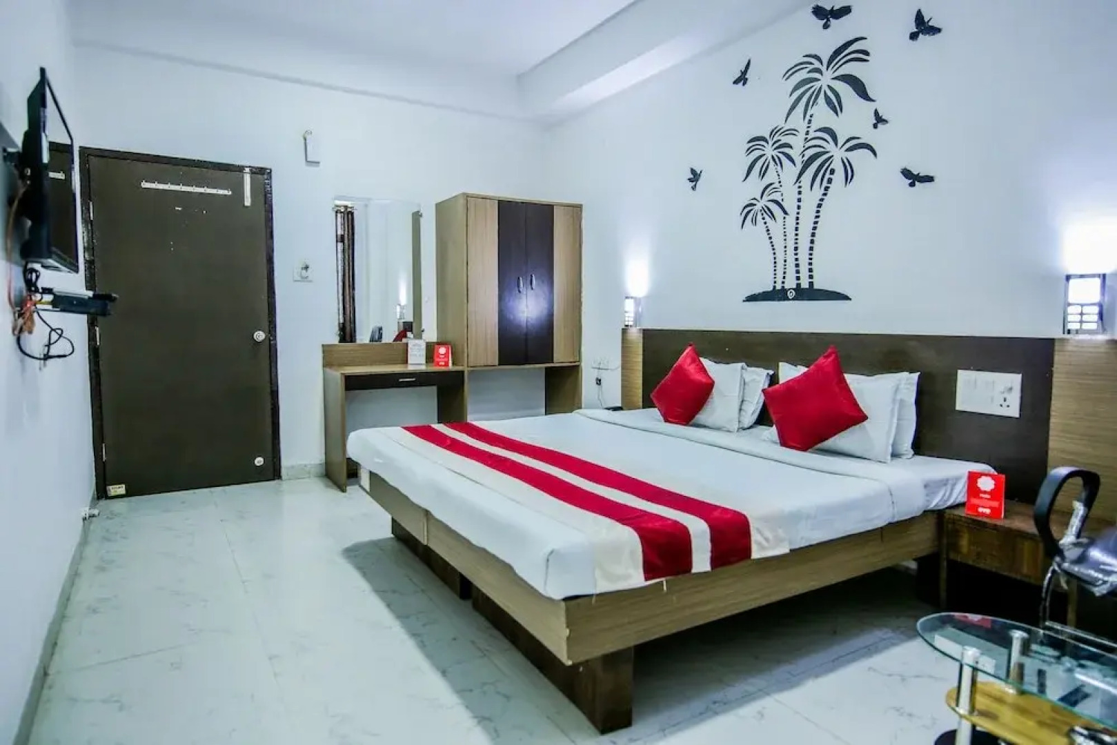 OYO 3603 White Pearl Hotel