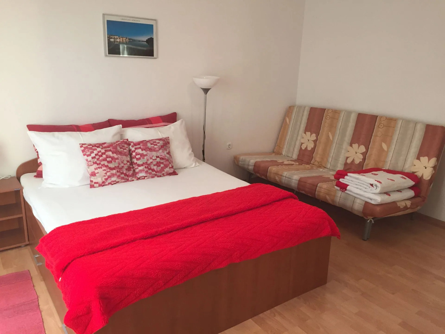 Apartment Đurđa - close to the sea A2 Pirovac, Riviera Sibenik