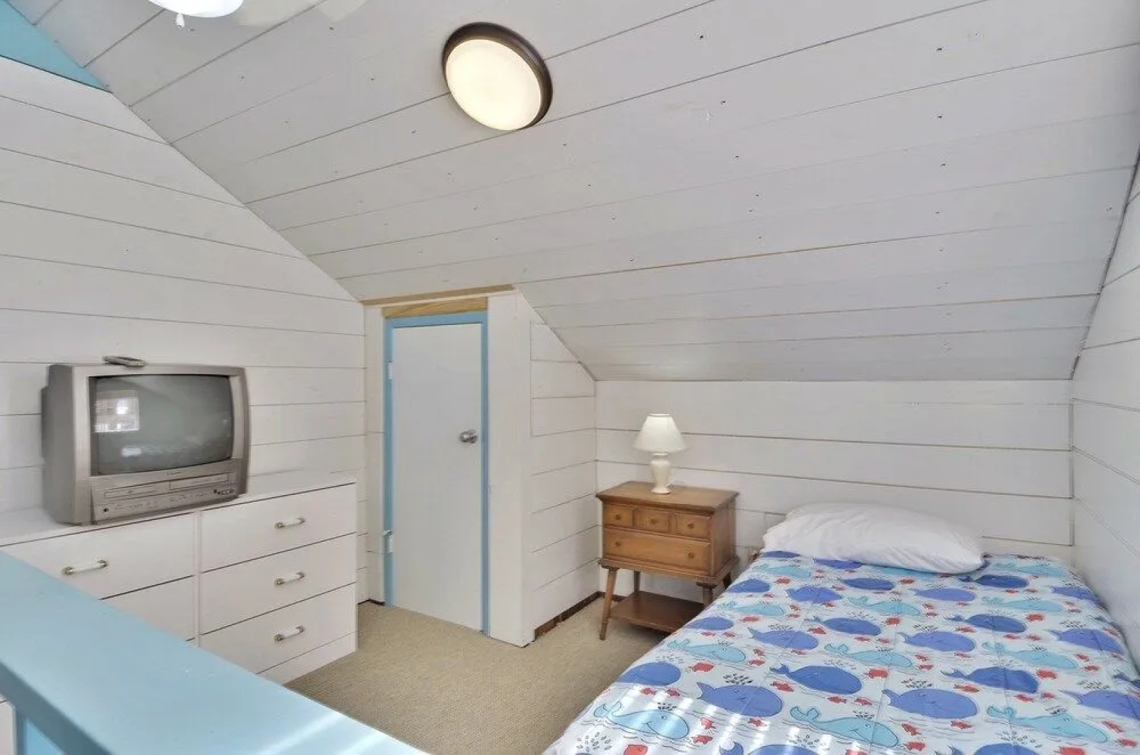 Beachfront Feel BFF 5 Br home by RedAwning