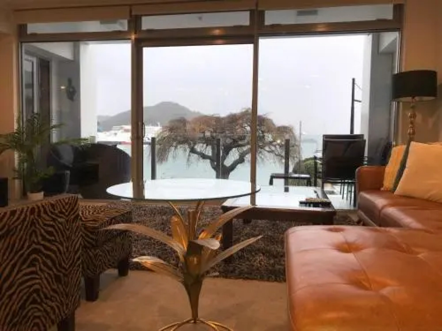 Oxley's Waterfront Luxury Apartment