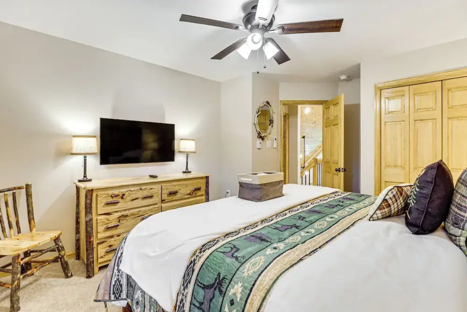 Forest Views & Hot Tub: Poconos Cozy Cabin