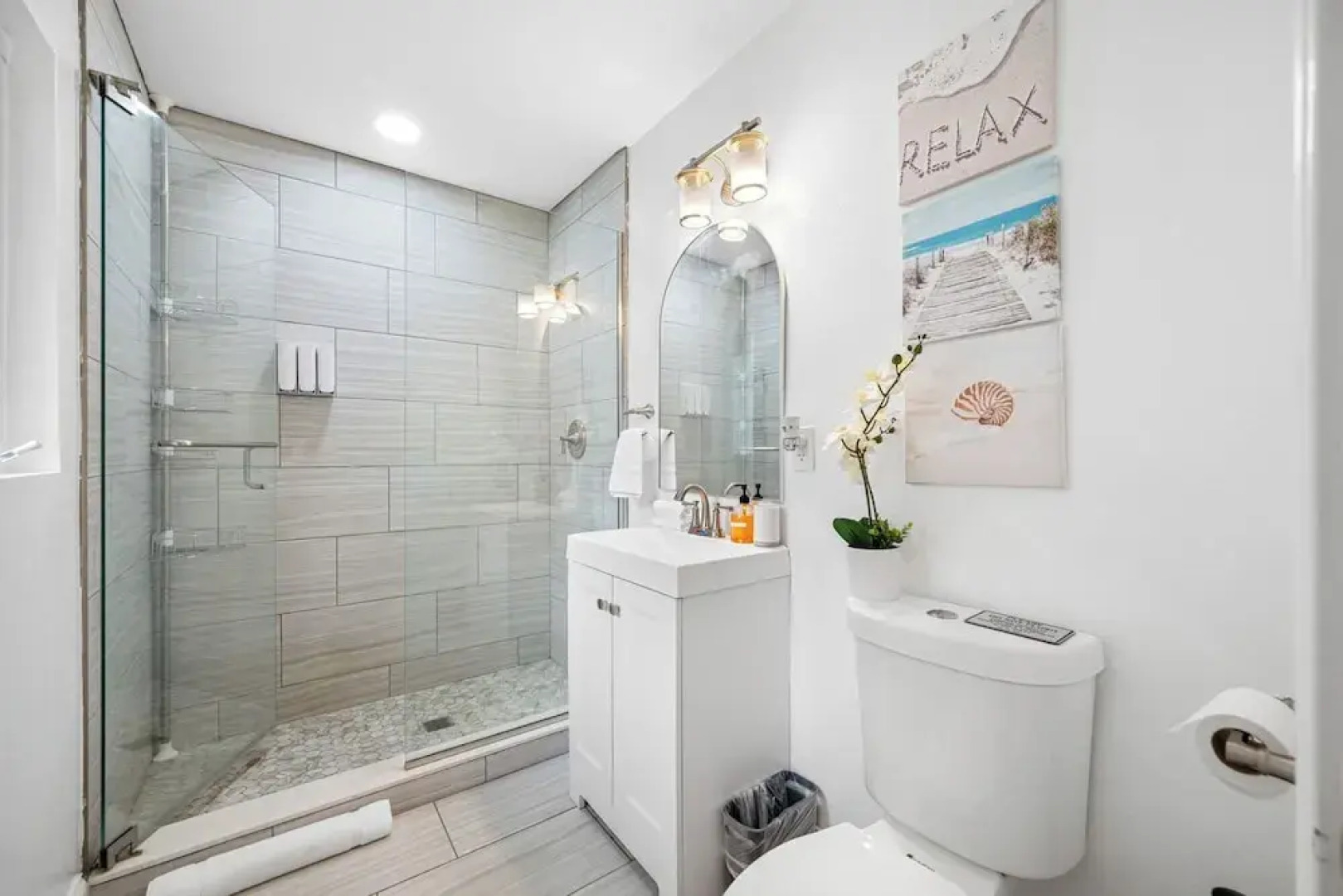 Exquisite Villa With Pool&games- 18 Guests