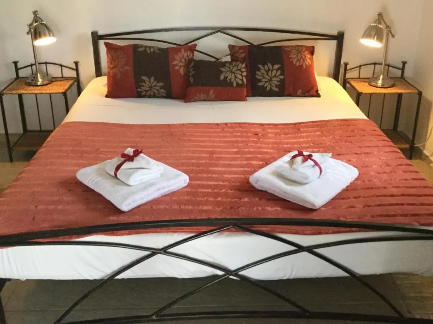 Unique private villa, sea views, total privacy, 25 mins from Paphos