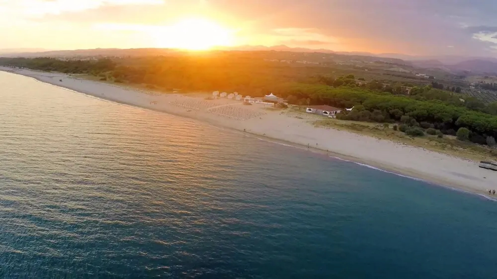 Triton Villas Residence & Hotel