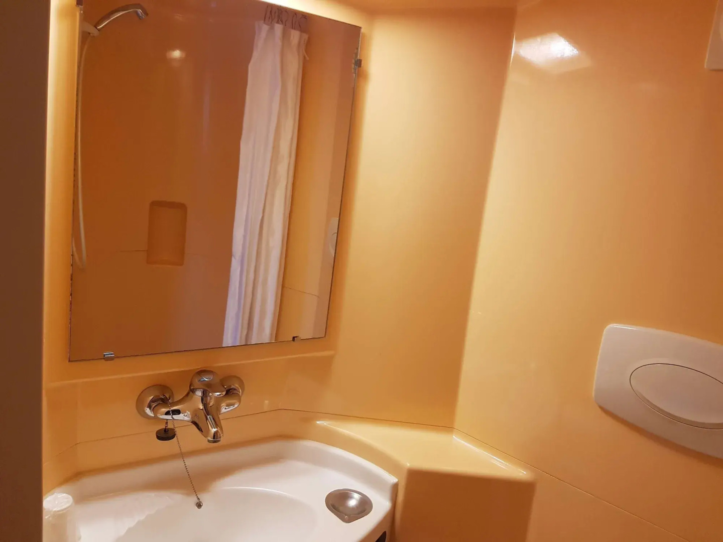 Première Classe Amiens Est - Glisy