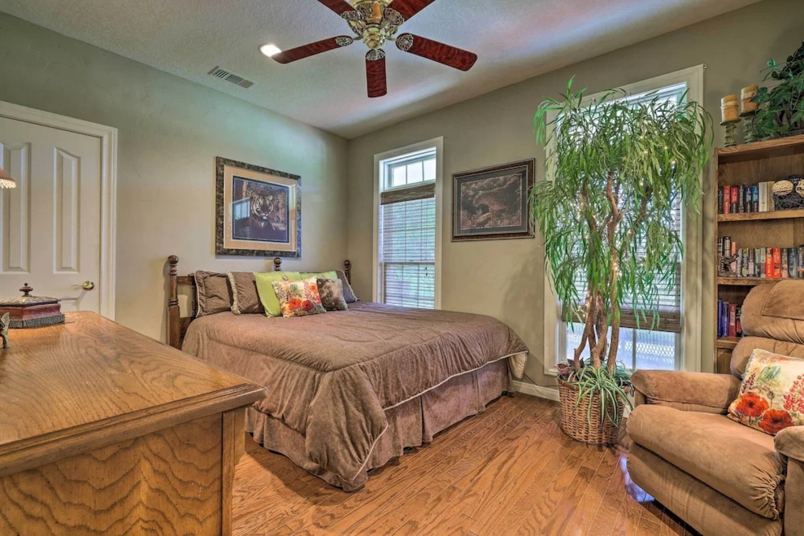 Extravagant 4,500 Sq Ft Home in Hill Country!