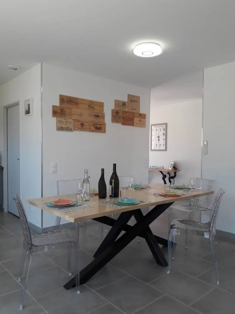 A 2 pas des vignes numéro 6