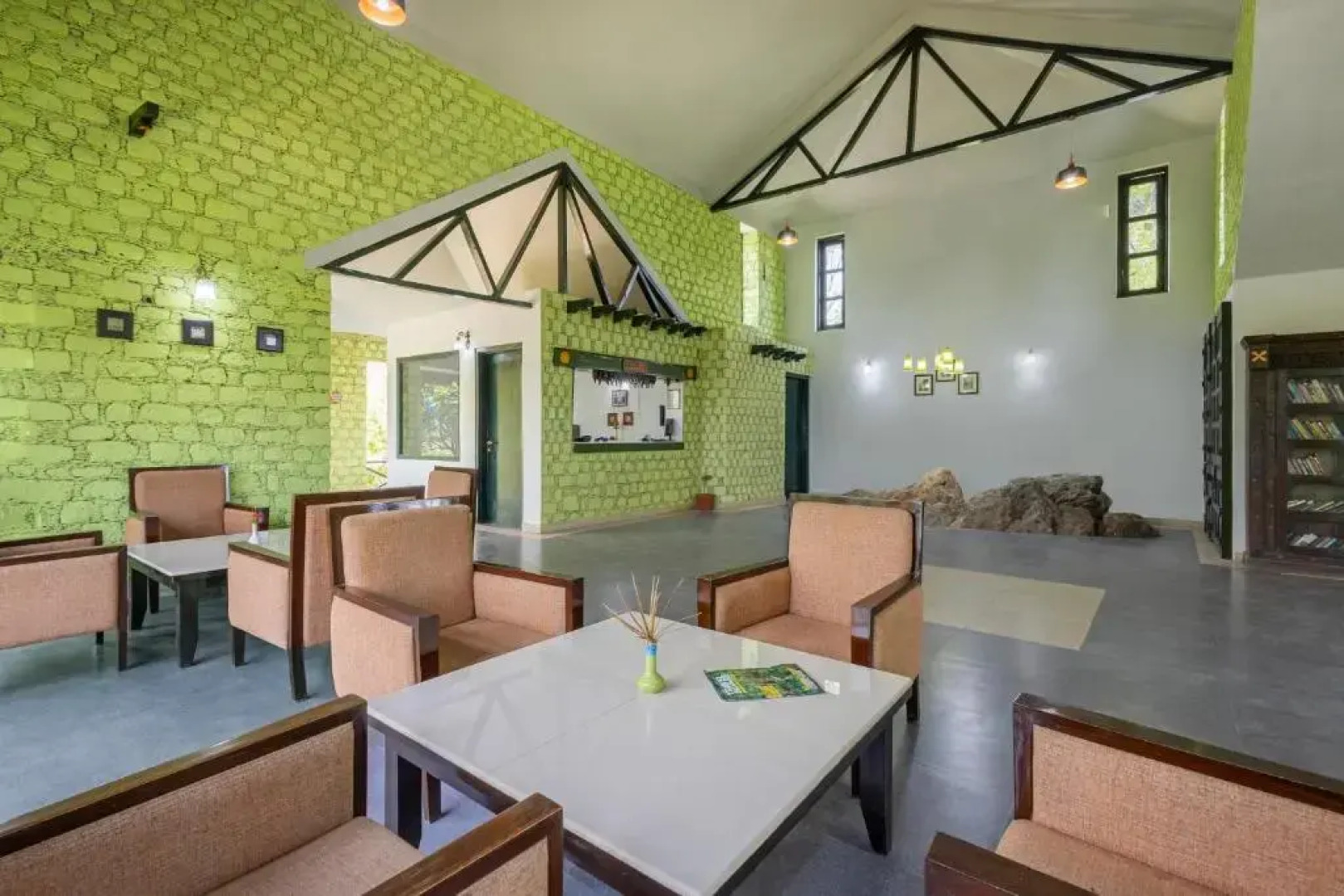 Sterling Vanvasa Lansdowne Forest Division