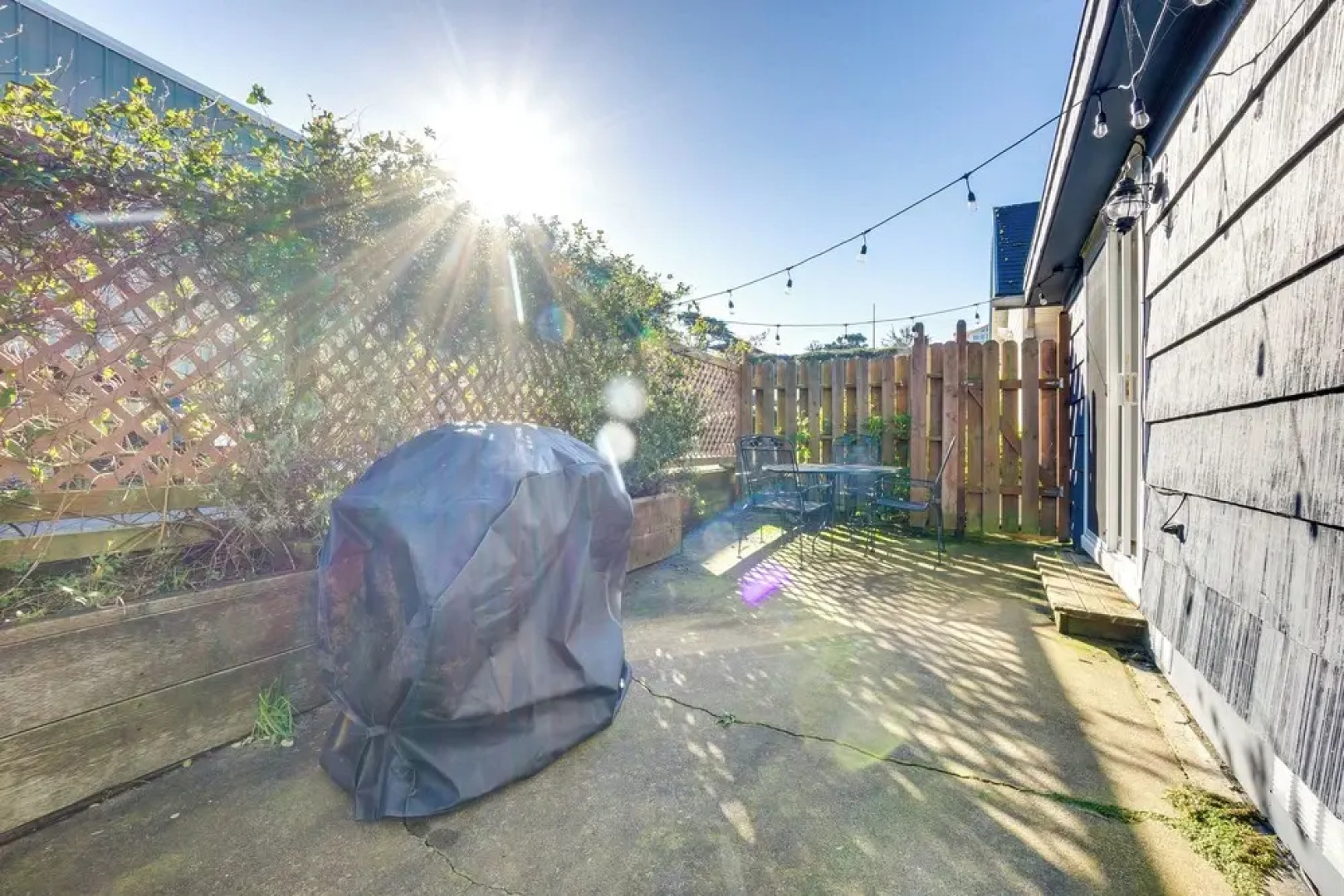 Bandon Beach House Rental: Walk to Downtown!