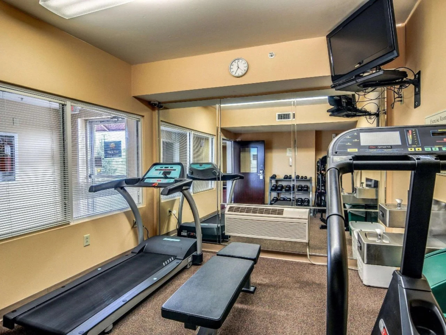 Comfort Inn & Suites Hillsville I-77