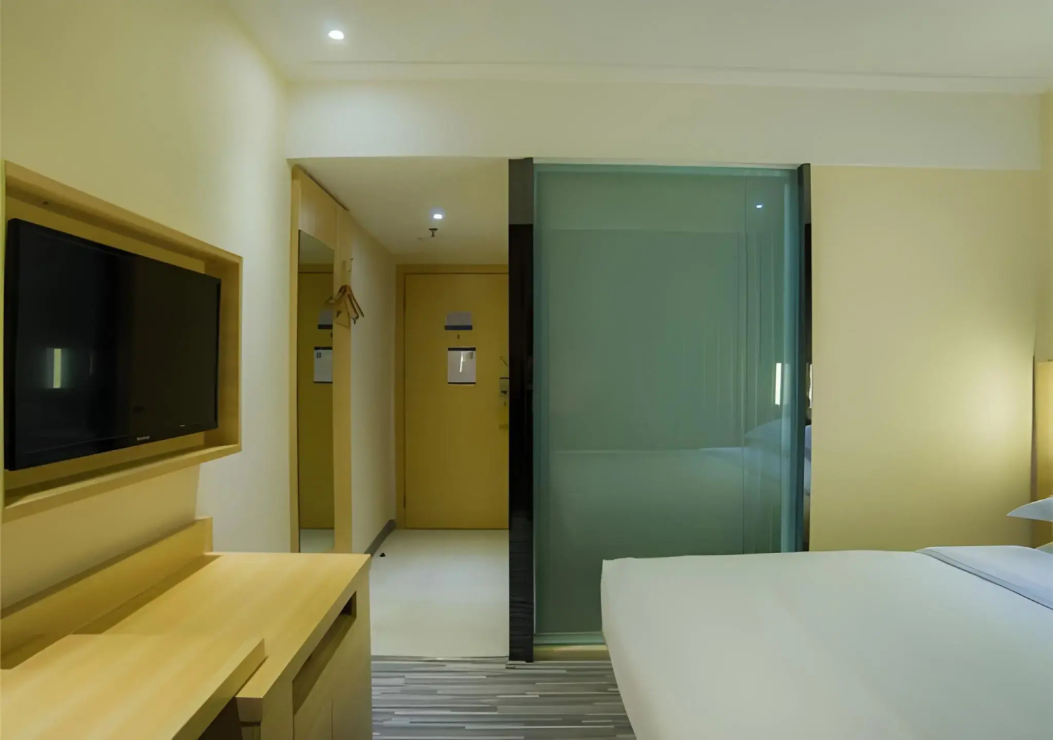 City Comfort Inn Liuzhou Liushi Road