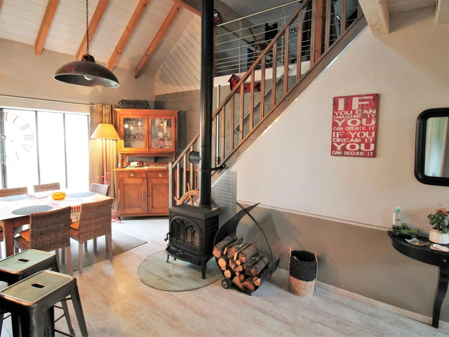 Quaint Holiday Home in Saint-Quirin with hot tub, nice view