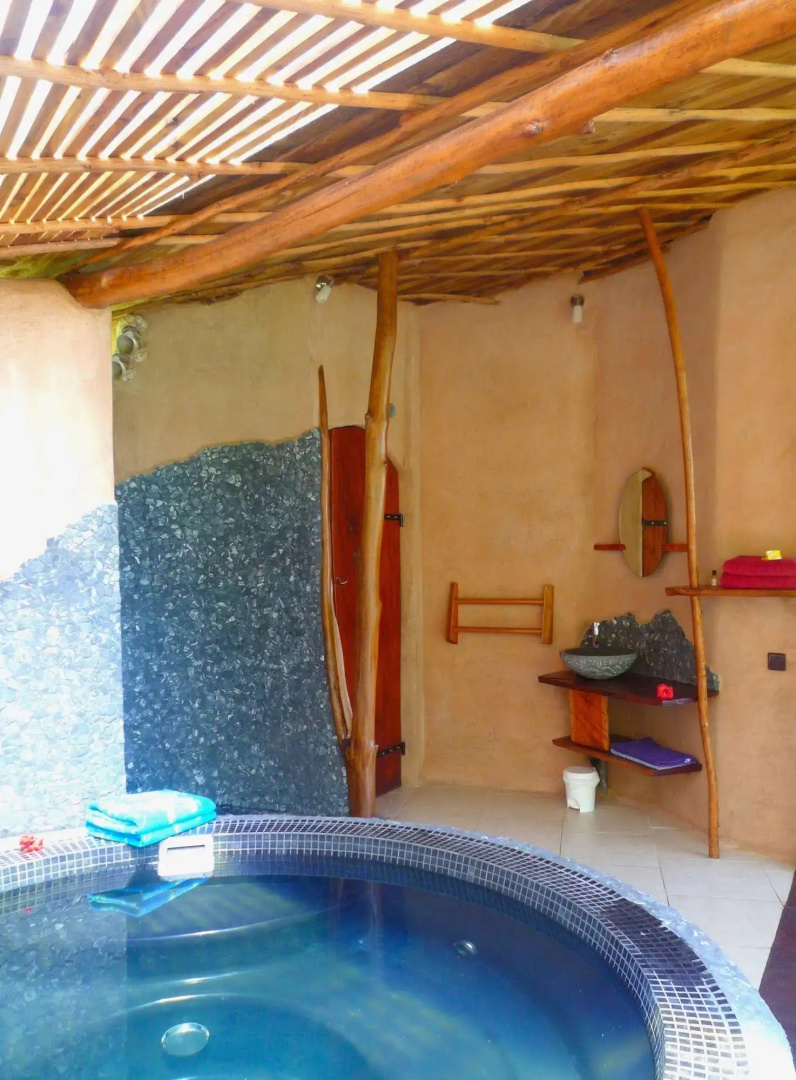 Vanira Lodge