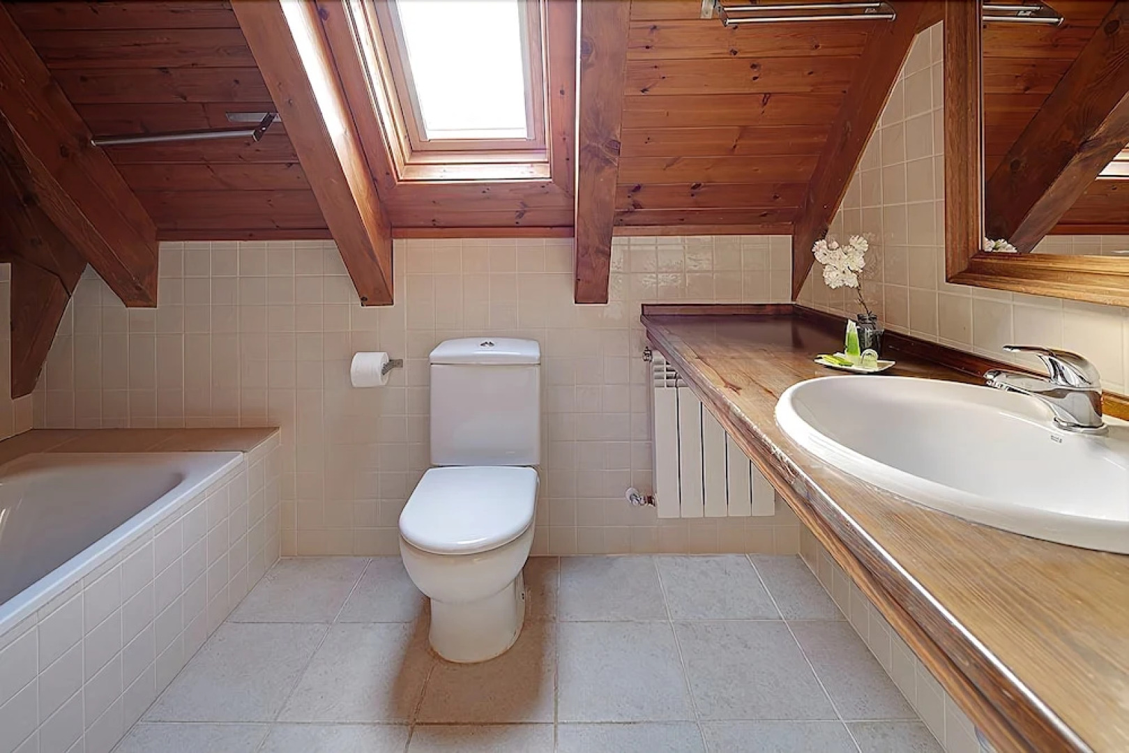 Era Garona by FeelFree Rentals