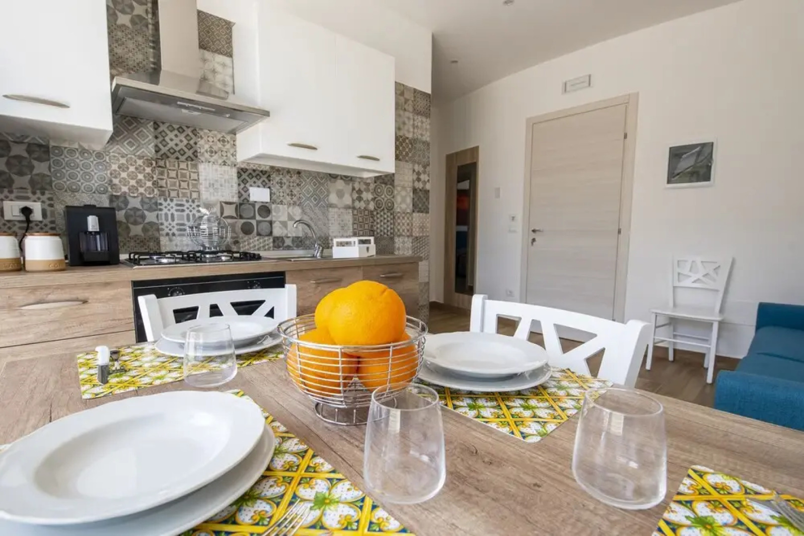 Smeraldo Apartment On Sea Shore