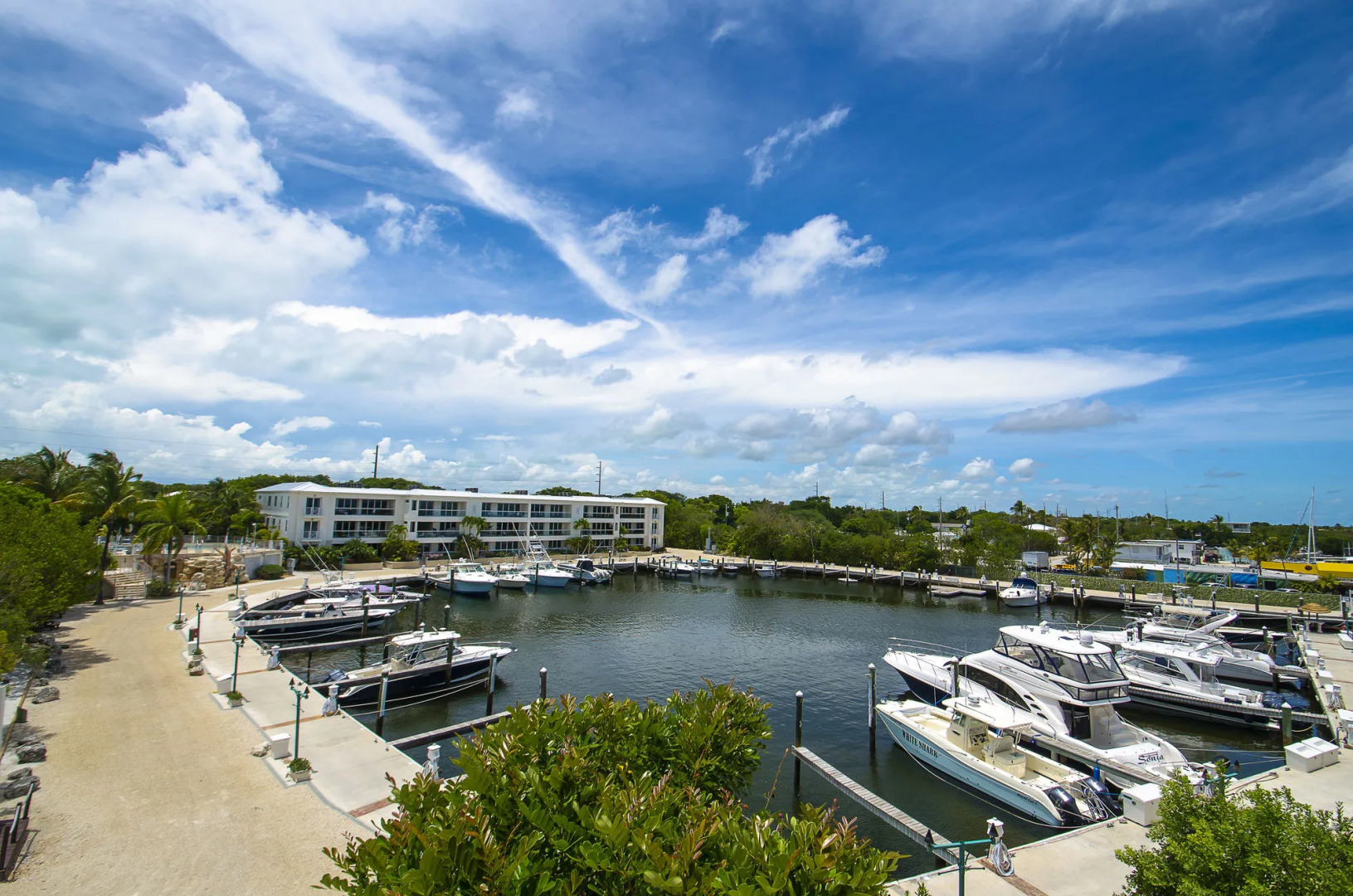 Mariner's Resort Villas & Marina