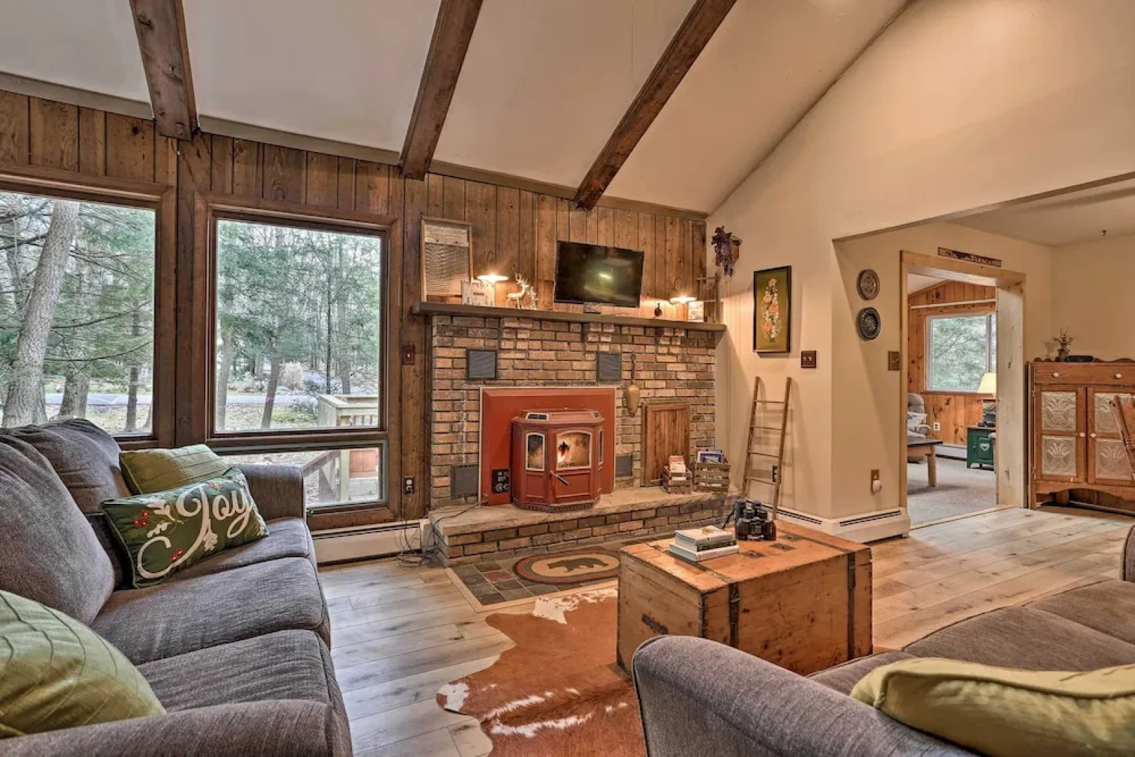 Blakeslee Hideaway w/ Lake Access: 3 Mi to Ski!