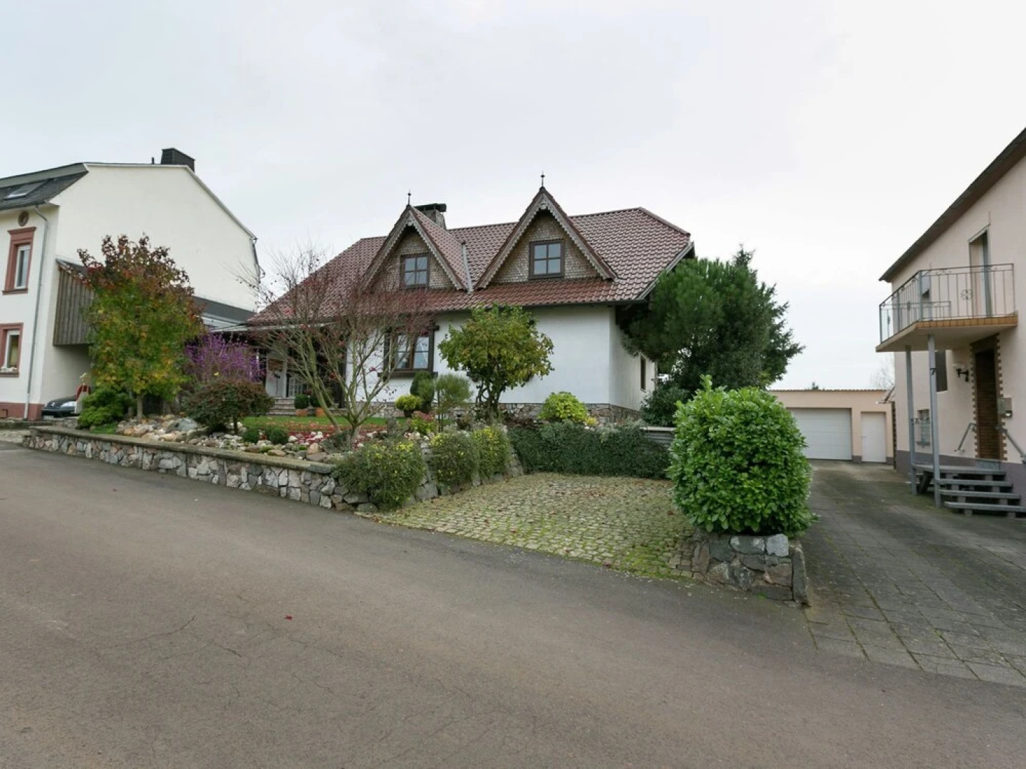 Warm Apartment In Bombogen With Private Parking