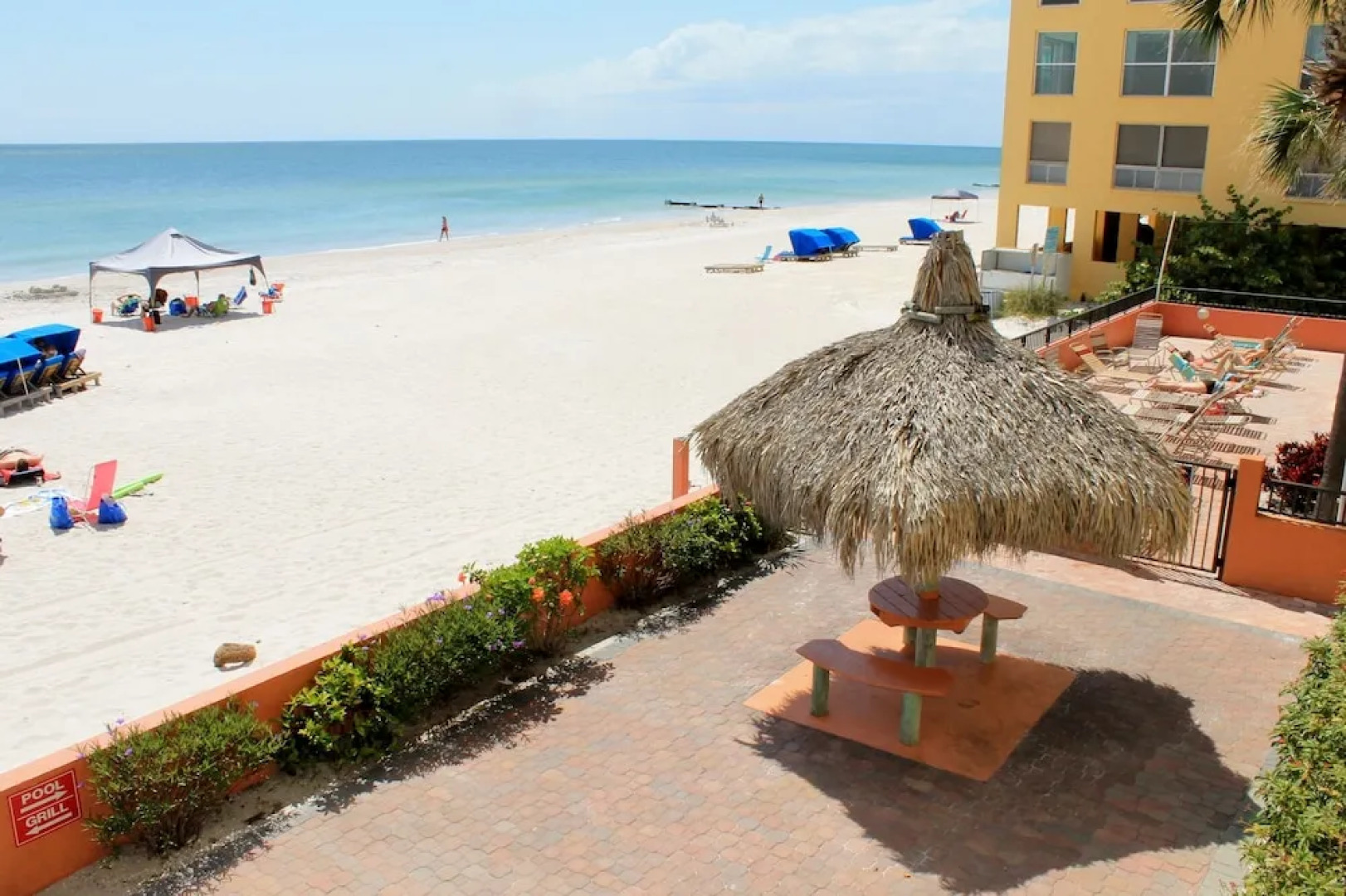 Las Brisas 105 Apartment